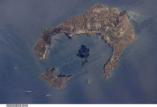 Santorini [Image: Courtesy of the Image Science & Analysis Laboratory, NASA Johnson Space Center / Taken May 16, 2007.]