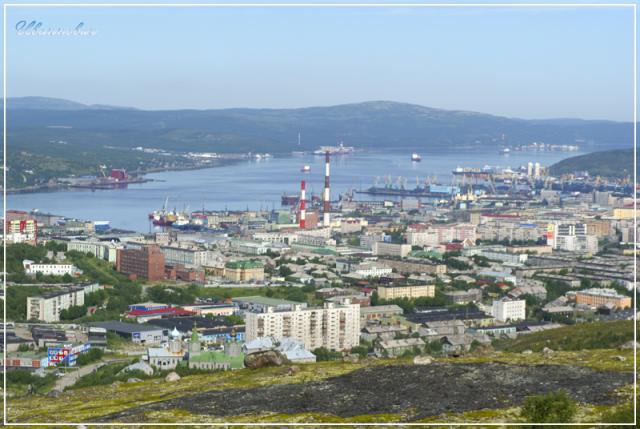 Мурманск - самый крупный незамерзающий порт за полярным кругом []