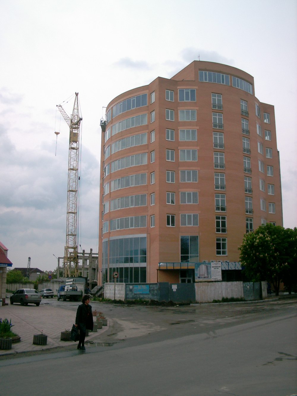 Строительство офисного здания на пересечении Советской(?) и Ленина [Mihalich]