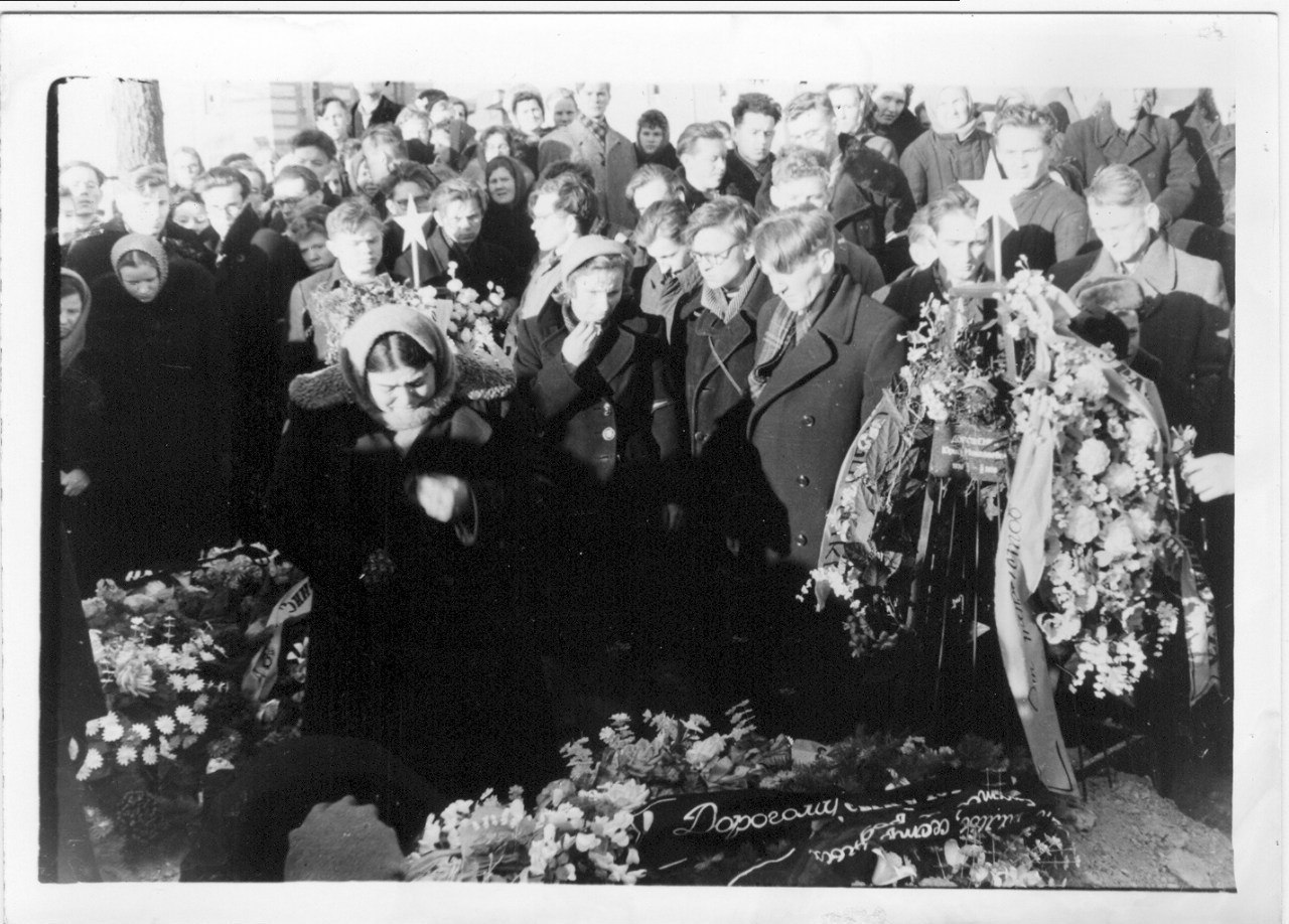 Похороны группы Дятлова