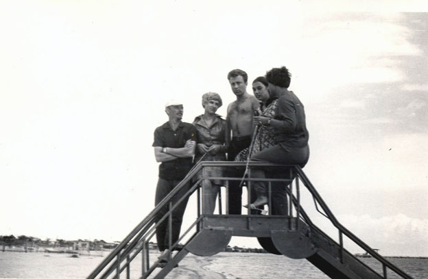 Июнь 1971 г. Иссык-Куль. Турбаза 
