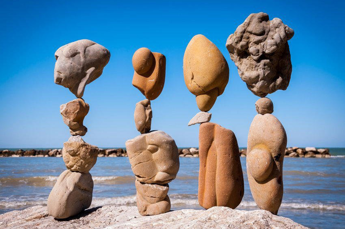 Скульптуры из камней равновесие